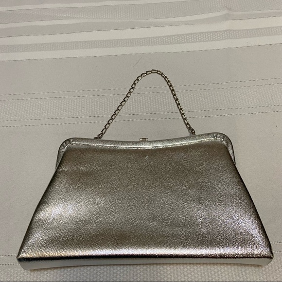 Silver Metallic Womens Vintage Mini Bag with  Decorative Clip Closure - Picture 8 of 8